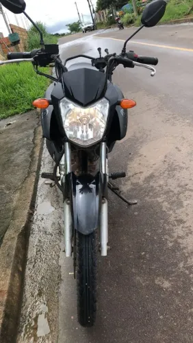 Vendo moto Factor 125 