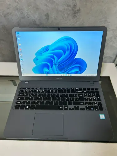 Notebook Samsung Core i5 8th/ 8GB