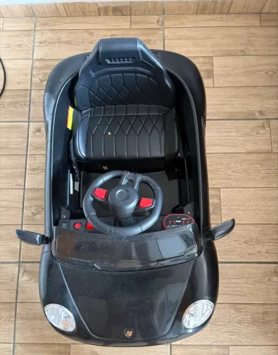 Carrinho elétrico porsche