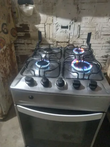 Vendo fogão 4 bocas 