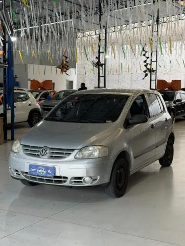 Volkswagen Fox Plus 1.6mi/ 1.6mi Total Flex 8V 4P 2005