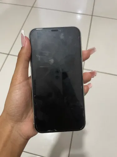 iPhone XR excelente 