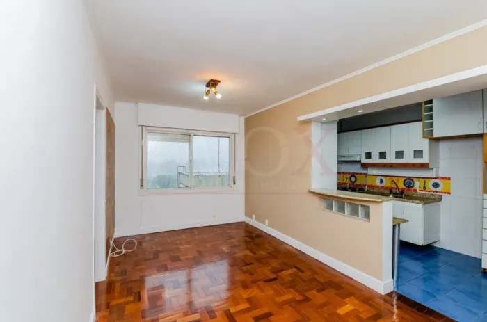 Apartamento para locação em Santa Cecília, Porto Alegre-RS: 2 quartos, 2 banheiros, 63m² -