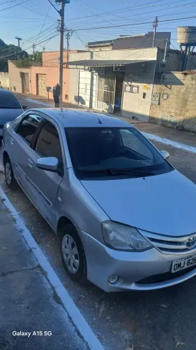 Toyota Etios XS Sedan 1.5 Flex 16V 4P Mec. 2014