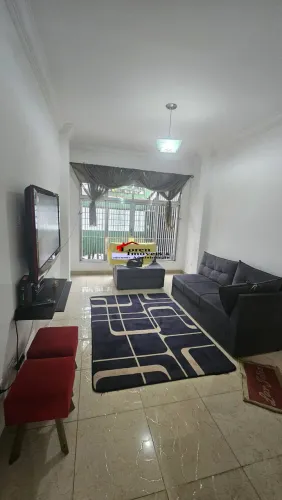 Sobrado 2 dormitórios Mobiliado Centro São Vicente!