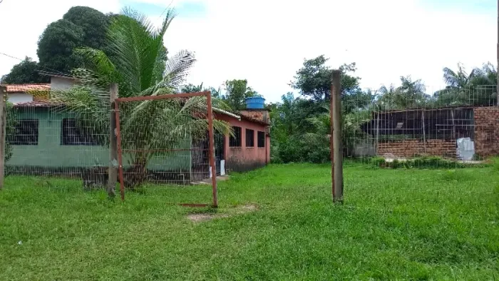 Terreno com casa em São Caetano de Odivelas