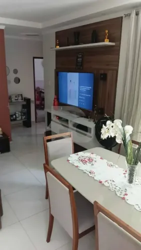 Parque Diamante: Apartamento Reformado com 2/4 e Suíte no Ponto Novo