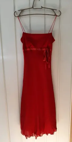 Vestido vermelho de festa