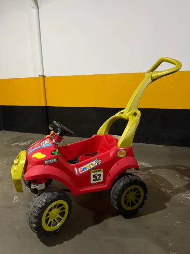 Carrinho Infantil Jipe com Pedal e Empurrador
