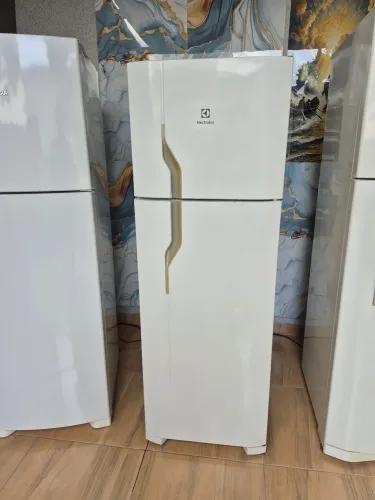 Geladeira electrolux dc44