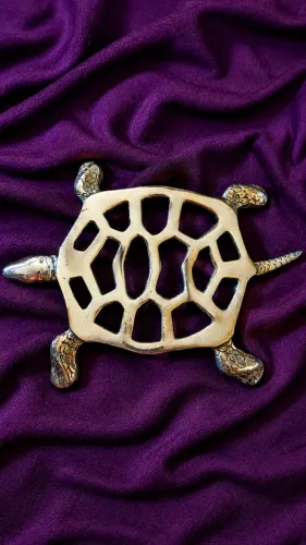 Descanso de Panela Tartaruga em Metal | Peça Decorativa Vintage