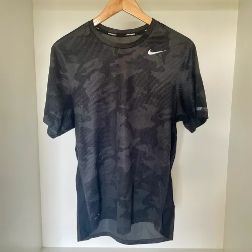 camiseta nike running camuflada p