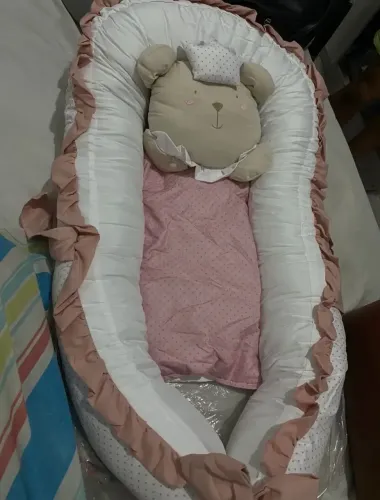 Ninho redutor de berço com tecido aconchegante - MENINA
