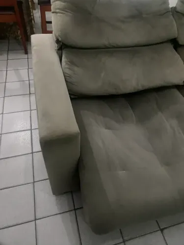 Sofá retrátil cinza 