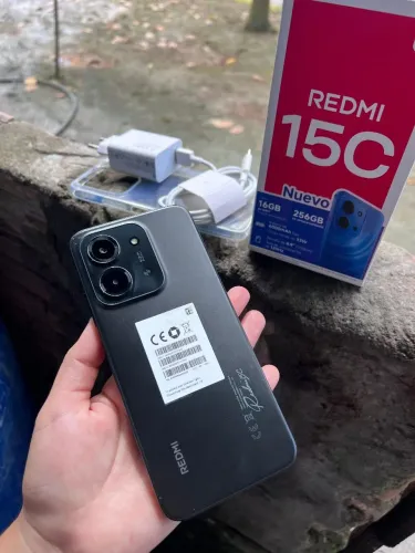 Xiaomi Redmi 15C 256gigas 16ram, Completo, ac cartão, Ótimo estado, todo original