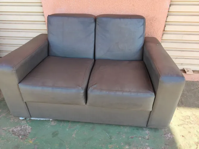 Sofá de 2 lugares