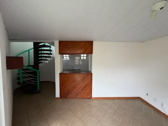 EXCELENTE VILAGE DUPLEX,2 QUARTOS,2 BANHEIROS,90M2 ARE CONSTRUÍDA,VARANDA,STELLA MARIS,SAL