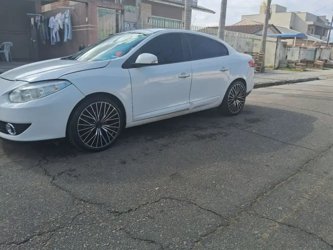 Renault Fluence Sedan Expres. 1.6 16V Flex Mec. 2013