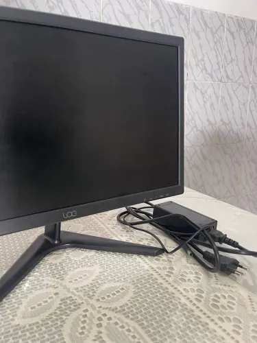 Monitor LED LOG 18.5" Polegadas (Modelo E04) - Perfeito para Trabalho e Estudo!