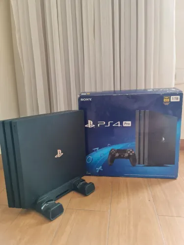 Playstation 4 pro 1 tb