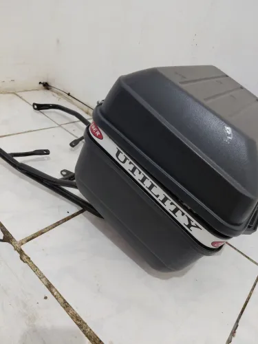 Bau com suporte 