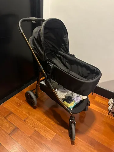Carrinho de bebê + bebê conforto galzerano 