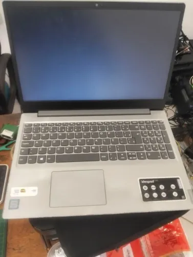 Note book lenovo i3 de oitava geração 8gb de ram