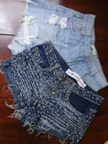 Shorts jeans tamanho 40 vendidos separadamente 