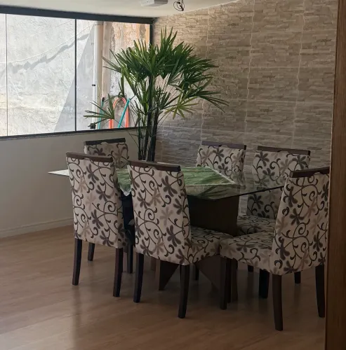 Conjunto Conjunto com 6 Cadeiras Estofadas para mesa de Jantar