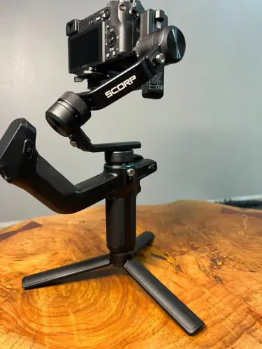 Kit Câmera Sony Alpha A6400 (ilce-6400m) +  Lente 18-135mm + Gimbal Scorp Mini II