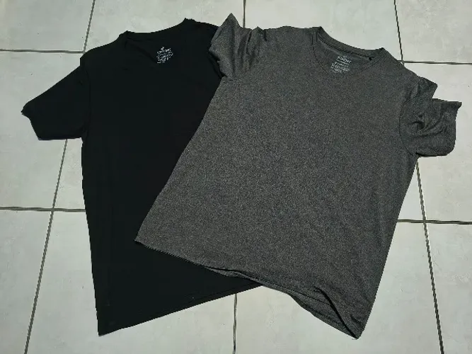 Kit com duas Tech T-shirt Insider gola V