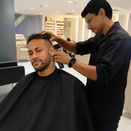 Corte de cabelo,barba a domicílio 50$?