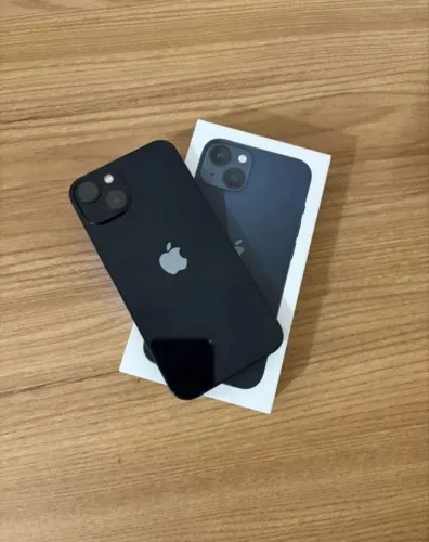 iPhone 13 meia noite