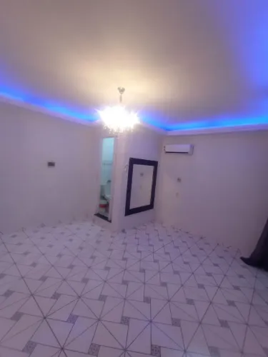 Ponto comercial ou quarto de Solteiro