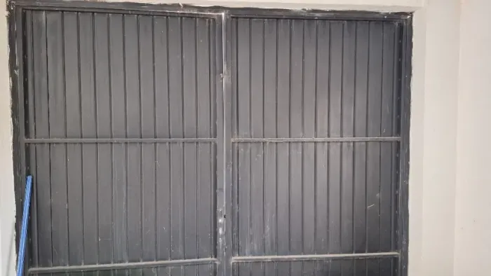 Portas de ferro