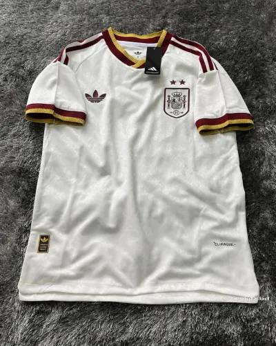 Camisa da Espanha Campeã do Mundo ?