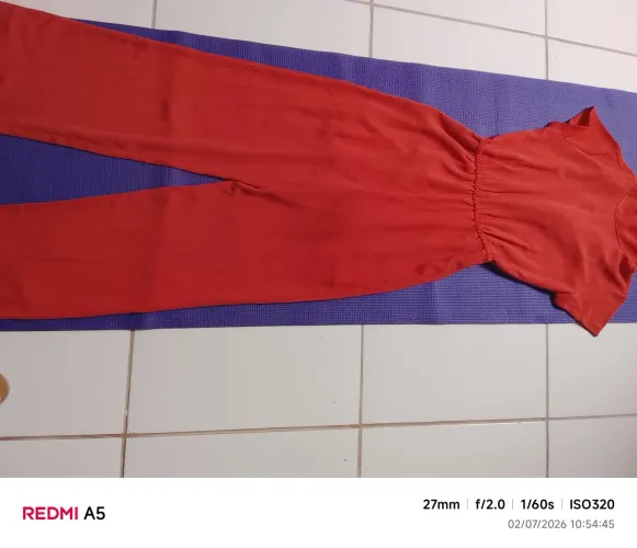 Macacão Vermelho