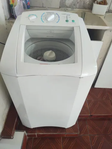 Máquina de lavar Eletrolux 9kg
