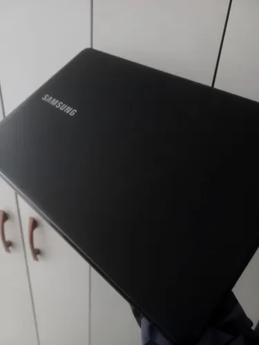 Notebook Samsung 15.6" FULL HD - 8GB RAM, 500GB (BATERIA BOA - Windows 10)