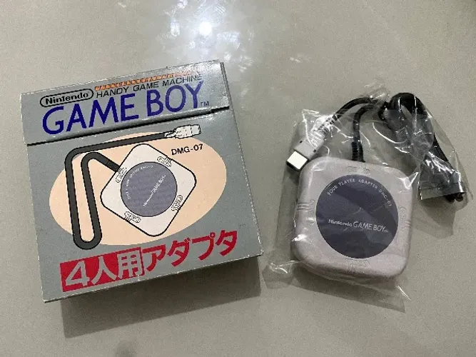 Adaptador para 4 Jogadores - Game Boy Clássico (Original na Caixa)