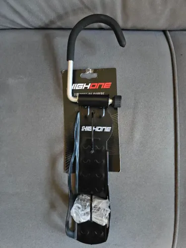 Suporte de parede para bicicleta High One completo