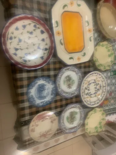 pratos de porcelana decorativos england e Spain 