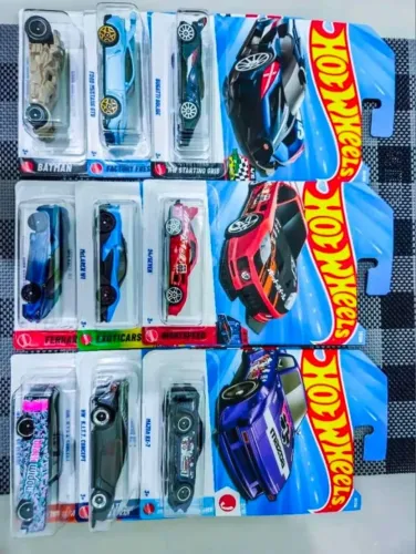 Hot wheels coleção 50 carros mais 1 kit fórmula 1