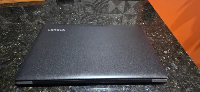 Notebook Lenovo i5 8 geracao 8 gb ram ssd 240