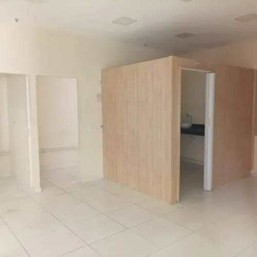Consultório no Centro de Rio das Ostras-RJ, aluguel isento de despesas com condomínio e ág