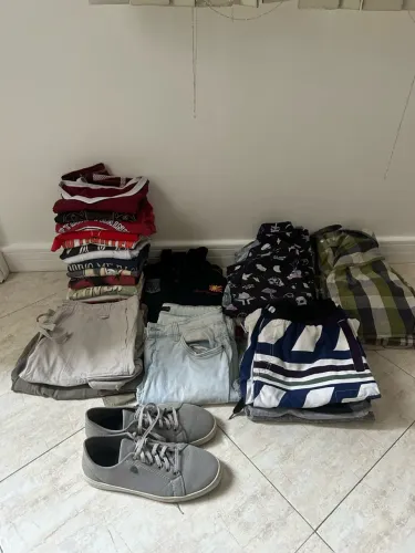 Lote 30 peças roupas masculinas G 