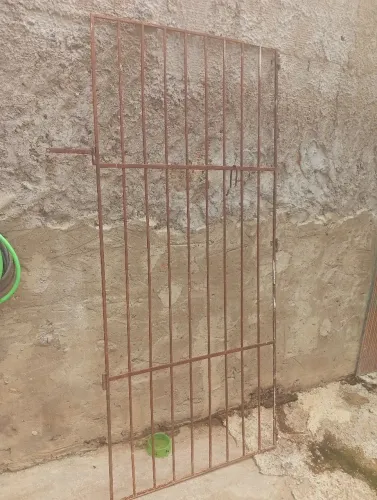Grade de porta
