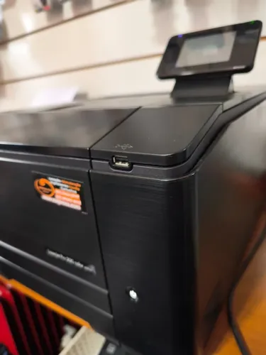 Impressora HP LaserJet Pro 200 Color M251nw - Wi-Fi, Colorida, Ótimo Estado