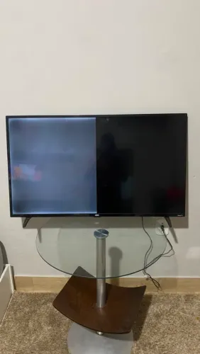 TV AOC 43"