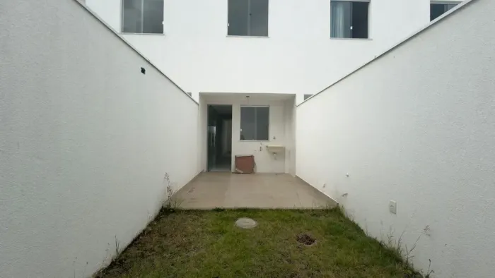 CASA INDIVIDUAL DUPLEX  NO SANTA BRANCA